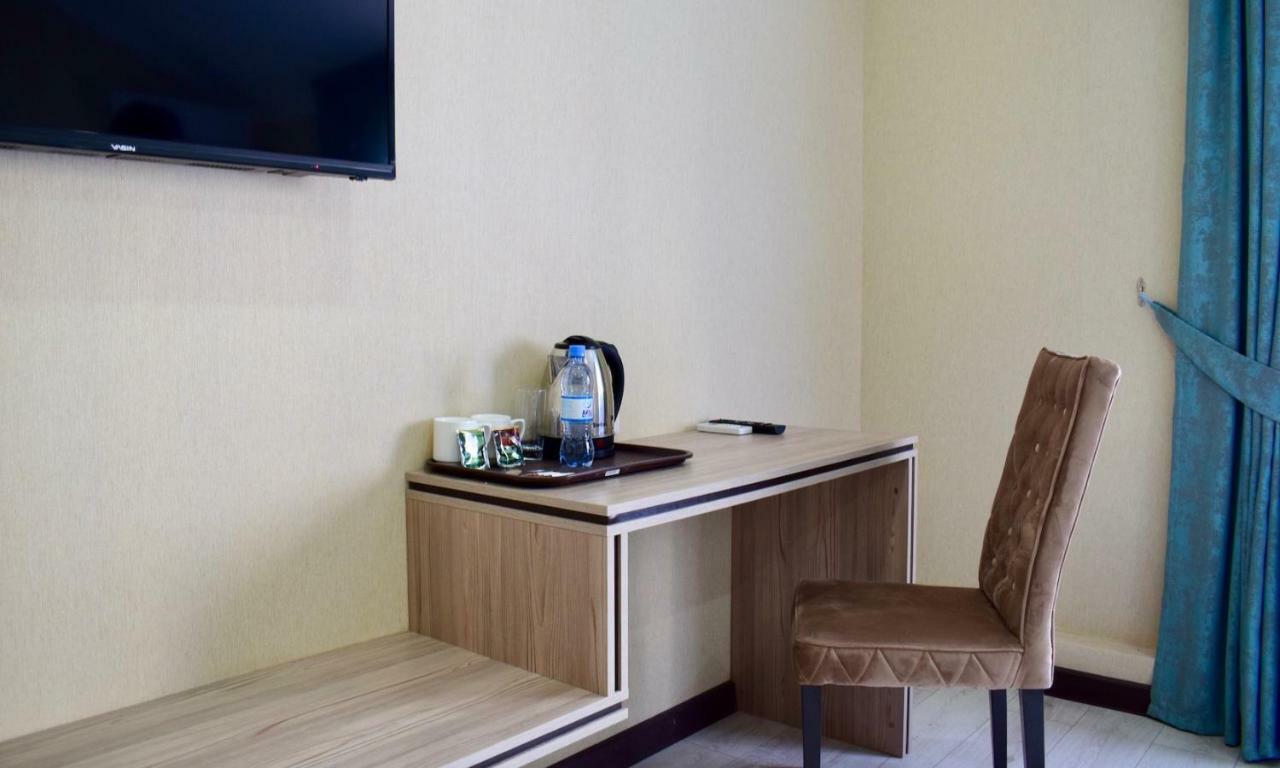 Dostar Inn シムケント エクステリア 写真